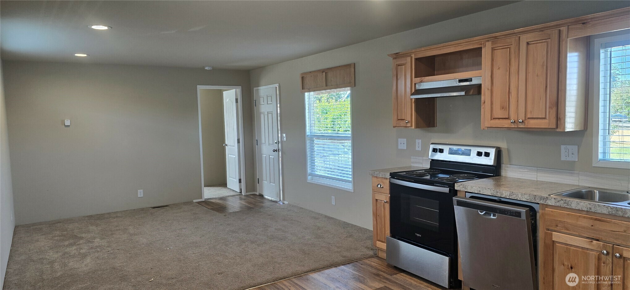 Property Photo: 340 W Prairie Street 15 WA 98382