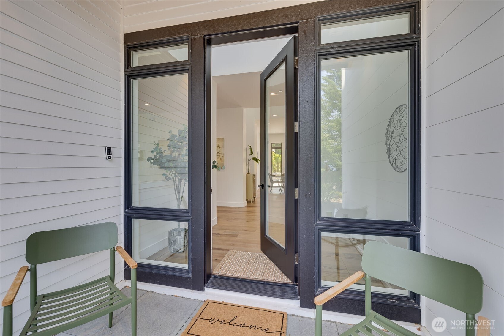 Property Photo:  2115  Squak Mountain Loop SW  WA 98027 