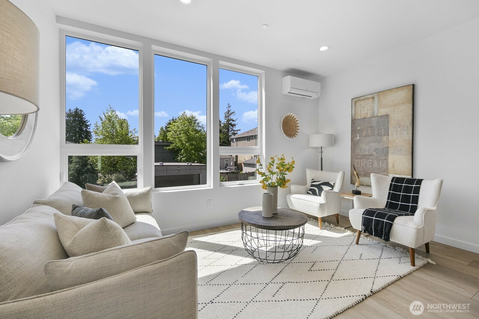Property Photo: 8825 C Wallingford Avenue N WA 98103