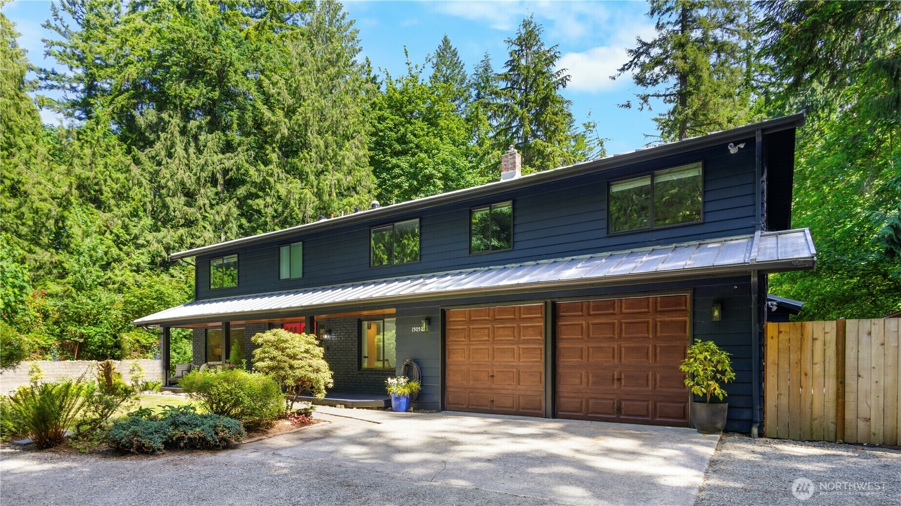 Property Photo: 15052 253rd Avenue SE WA 98027