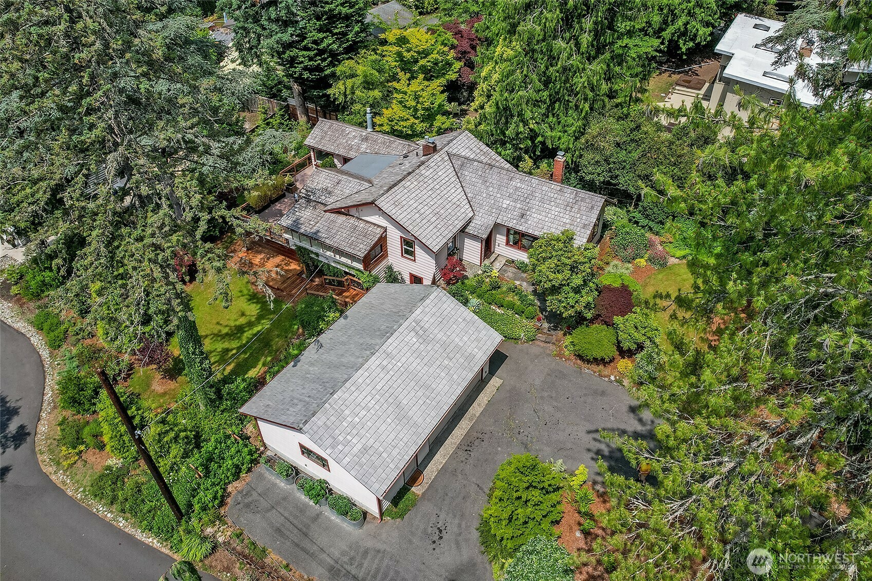 Property Photo: 19037 37th Avenue NE WA 98155