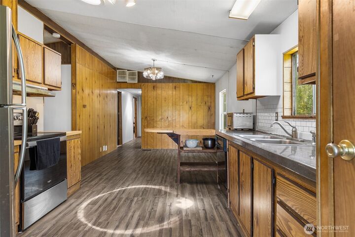 Property Photo: 925 326th Street S WA 98580