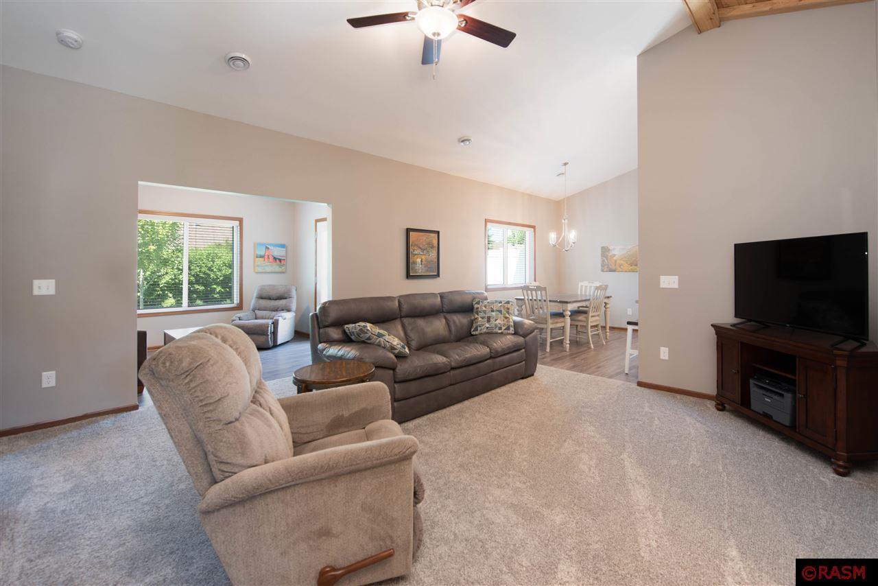 Property Photo: 316 S Skylark Trail MN 56001