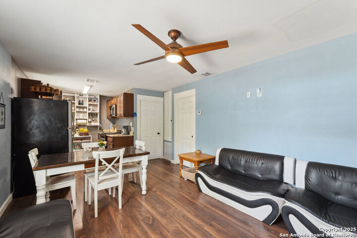 Property Photo: 235 Overlook Rd TX 78233