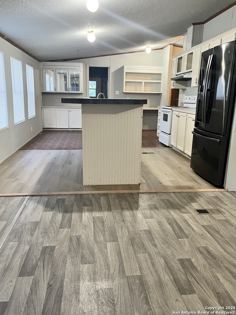 Property Photo: 655 Tecumseh TX 78260