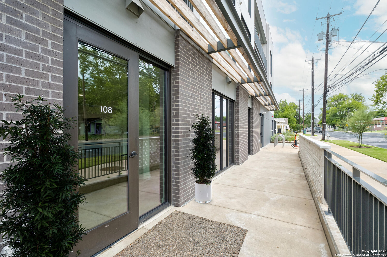 Property Photo: 2209 S 1st Street 108 TX 78704