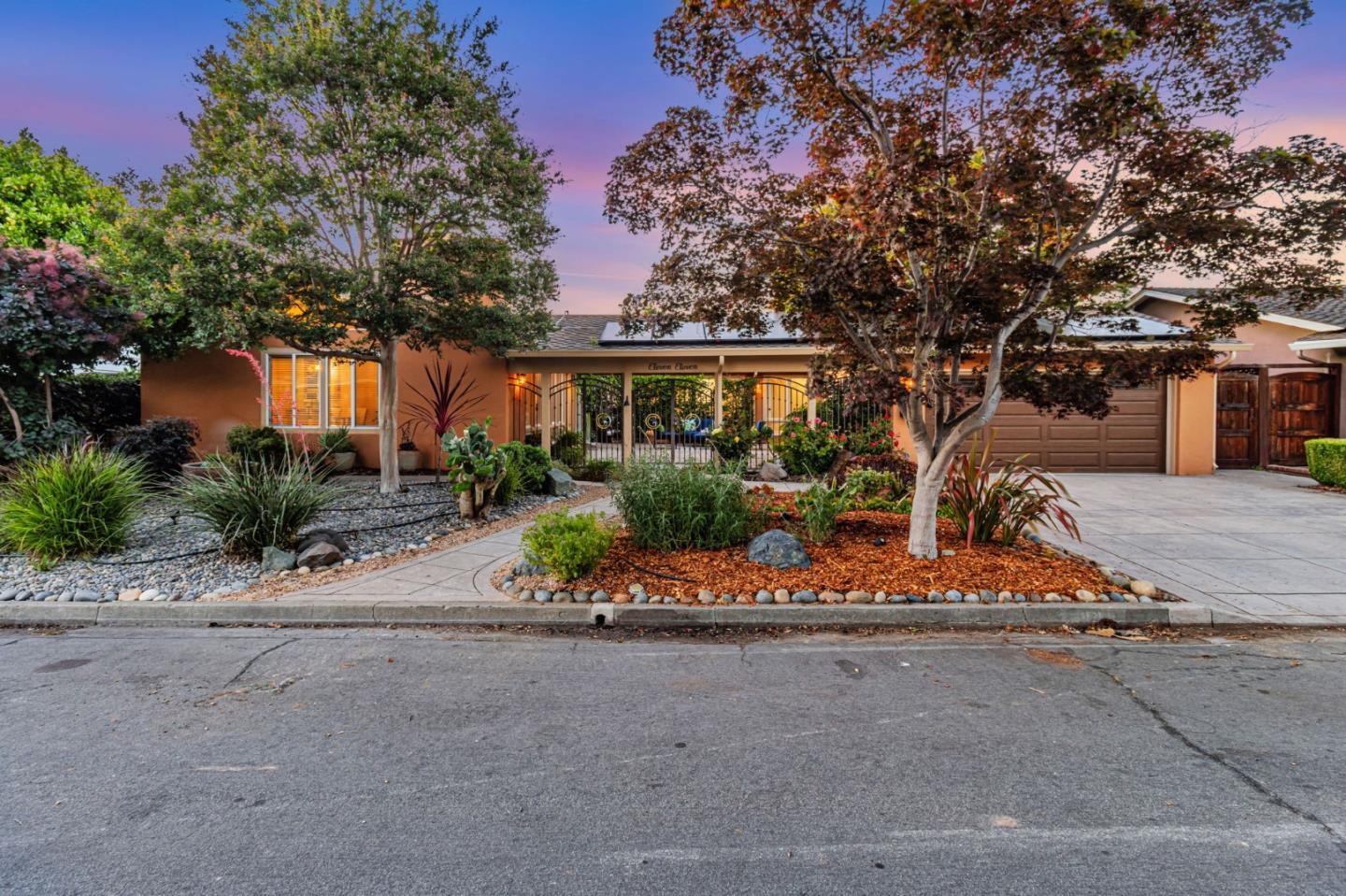 Property Photo: 1111 Arnott Way CA 95008