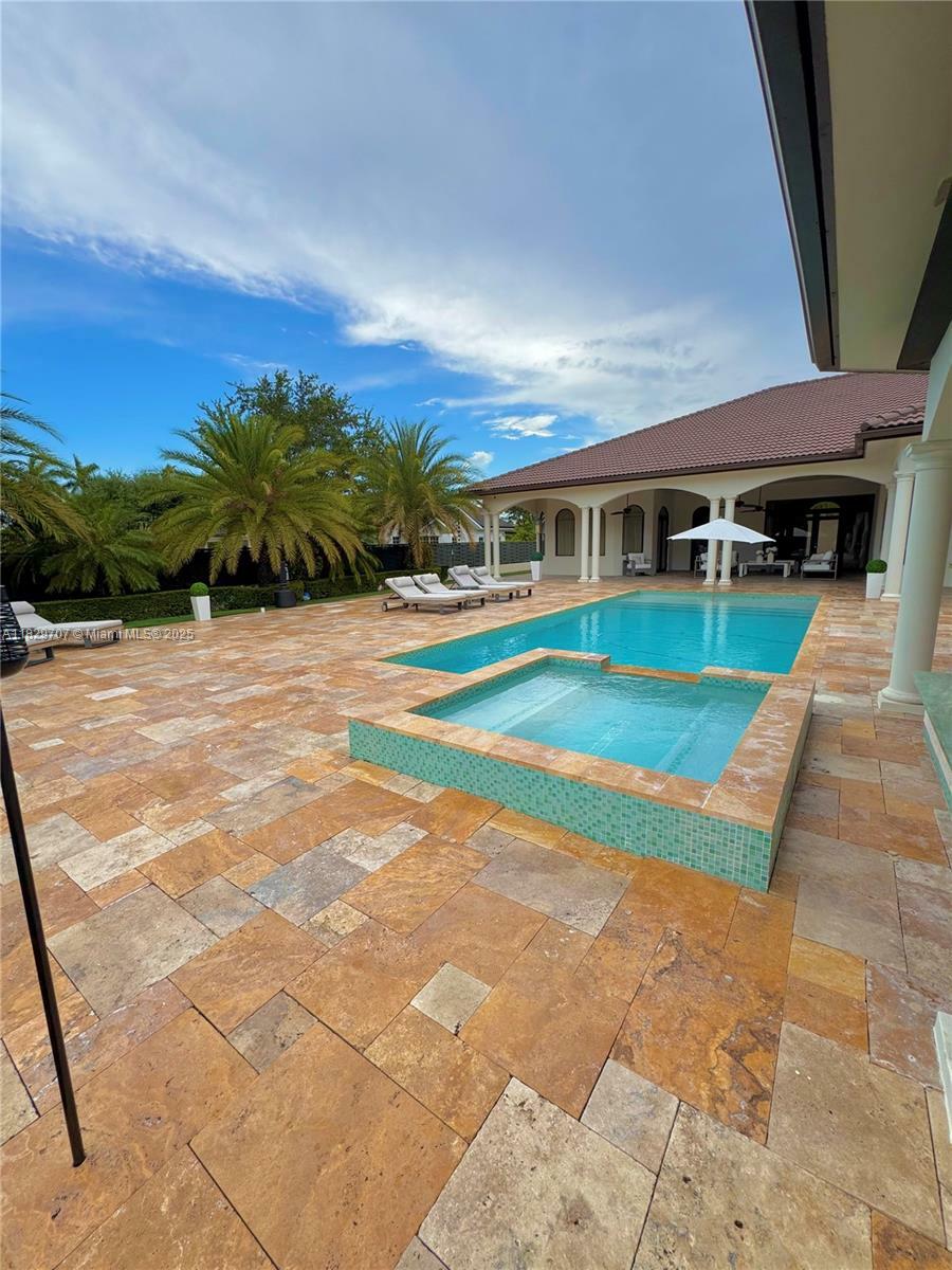 Property Photo: 115 NW 128th Ave FL 33182