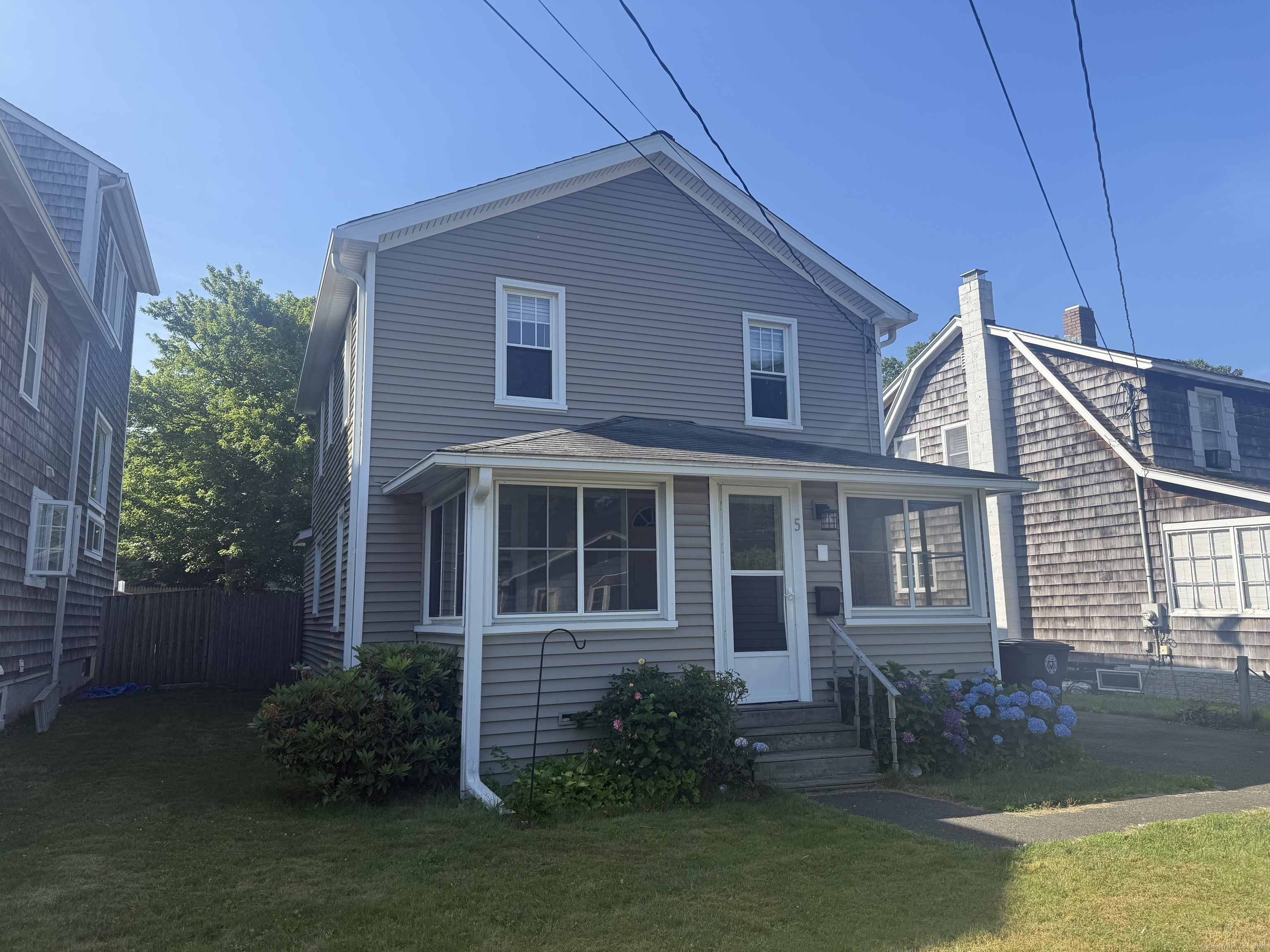 5 Vine Street  Milford CT 06460 photo