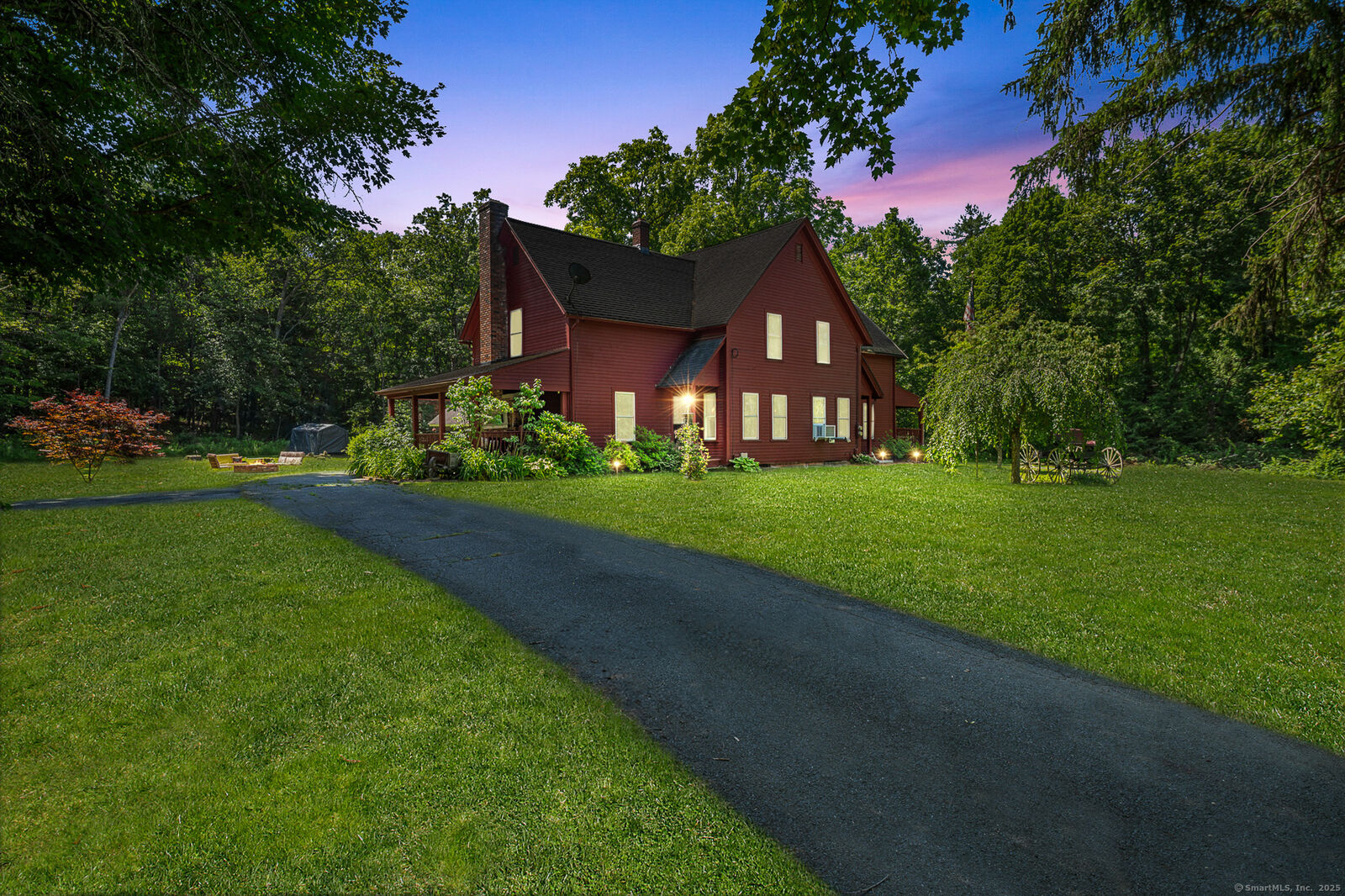 Property Photo: 285 East Street CT 06076