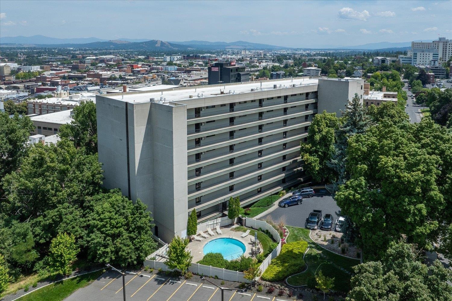 Property Photo: 700 W 7th Ave 705 WA 99204
