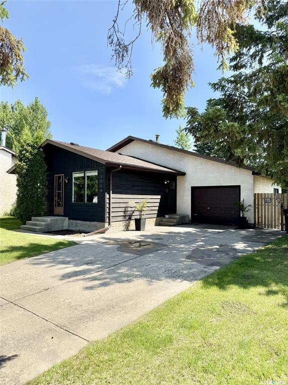 Property Photo: 3308 Grey Owl Crescent SK S6V 6X8