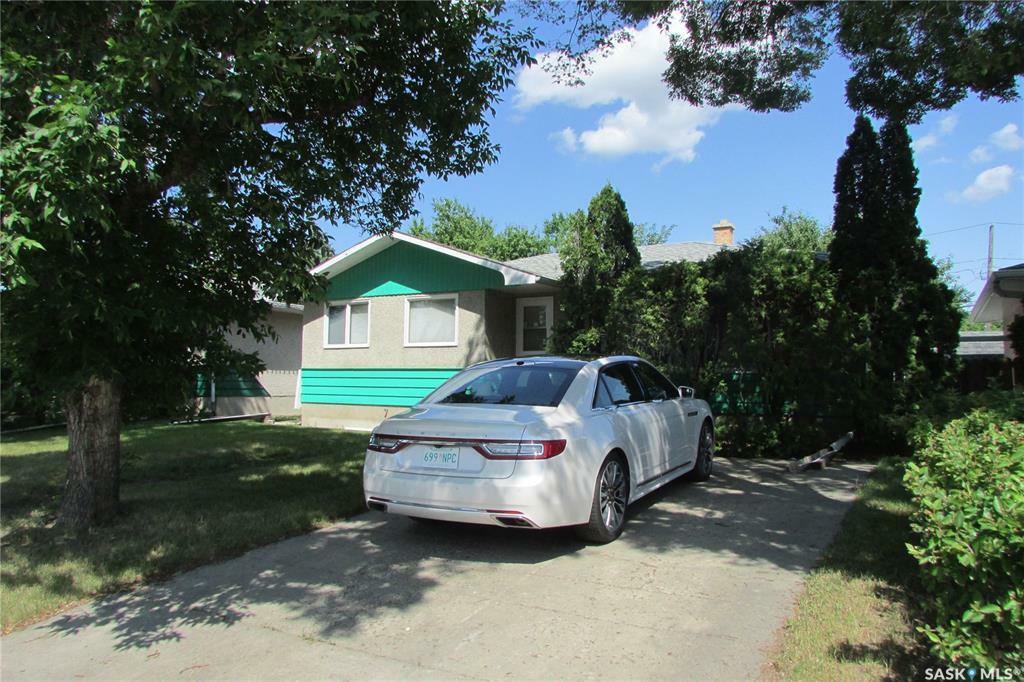 Property Photo: 267 Smith Street N SK S4R 3B5