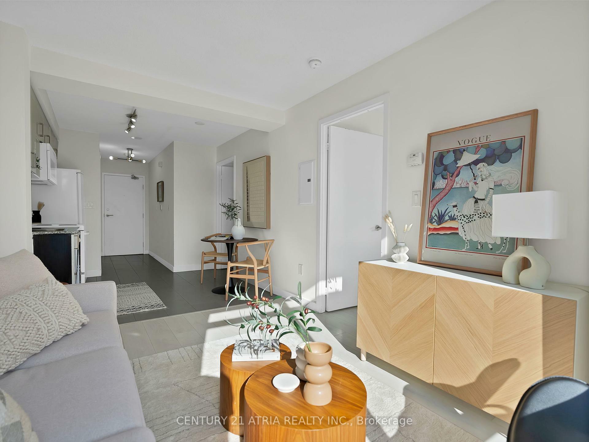 Property Photo: 15 Fort York Boulevard 1915 ON M5V 3Y4