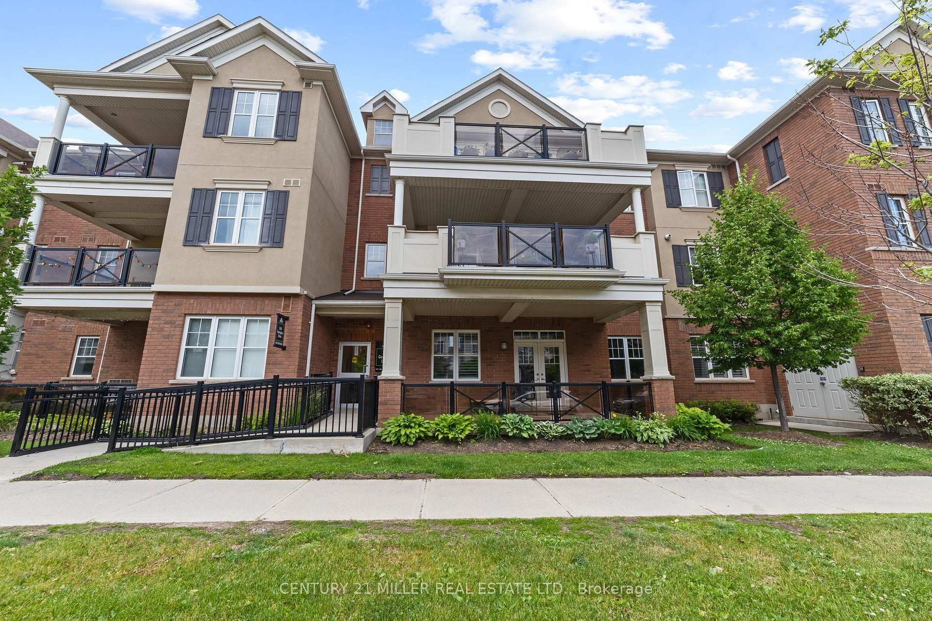 Photo de la propriété: 263 Georgian Drive 207 ON L6H 0L2