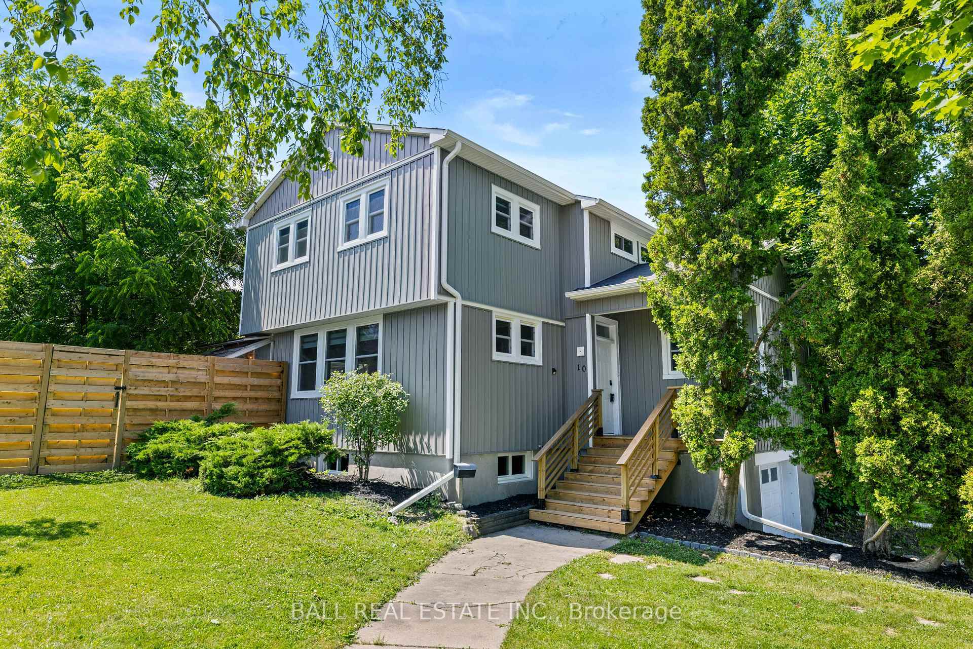 Property Photo: 10 Anne Street ON K9J 4S5