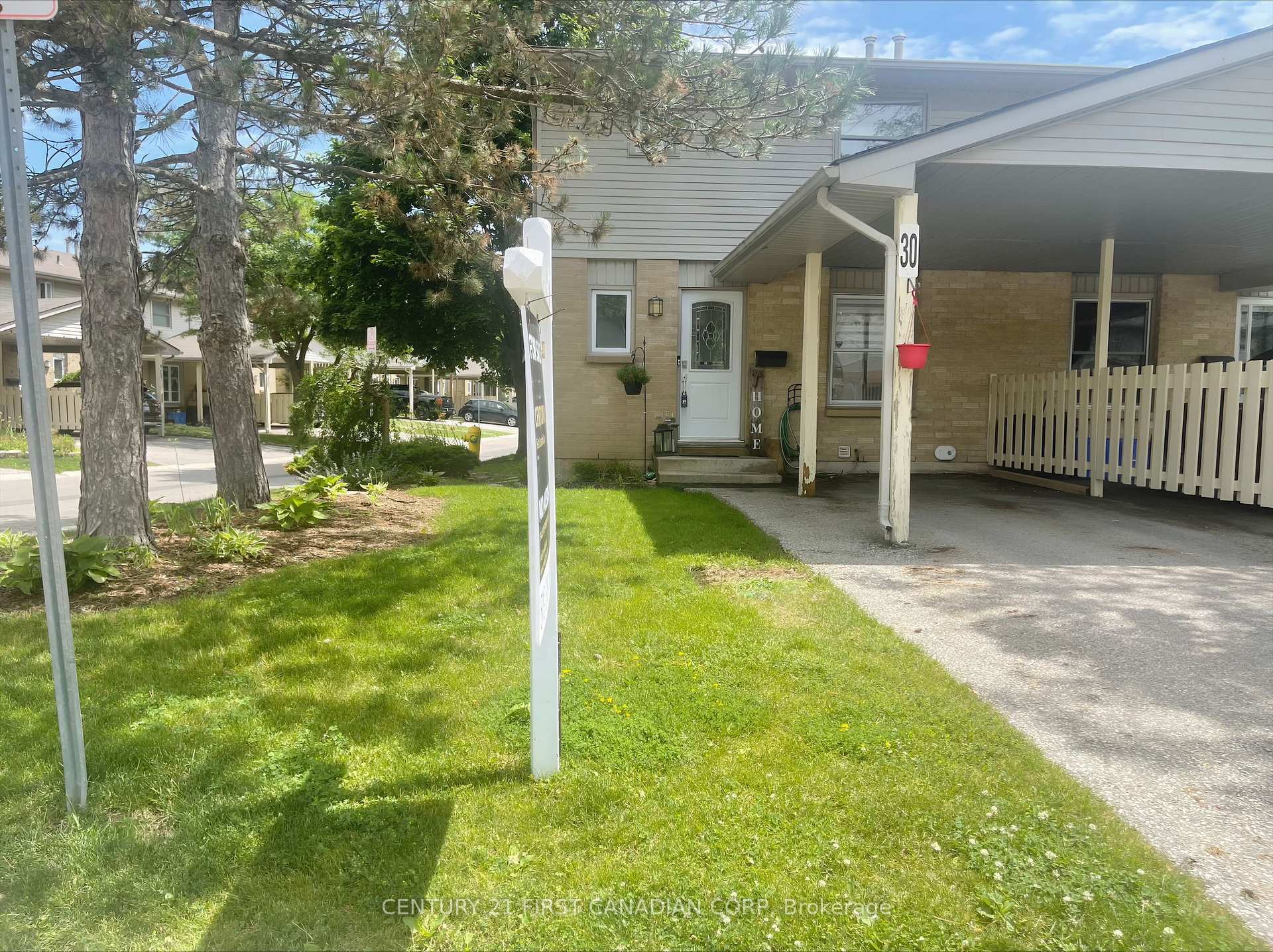 Photo de la propriété:  55 Ashley Crescent 30  ON N6E 3R8 