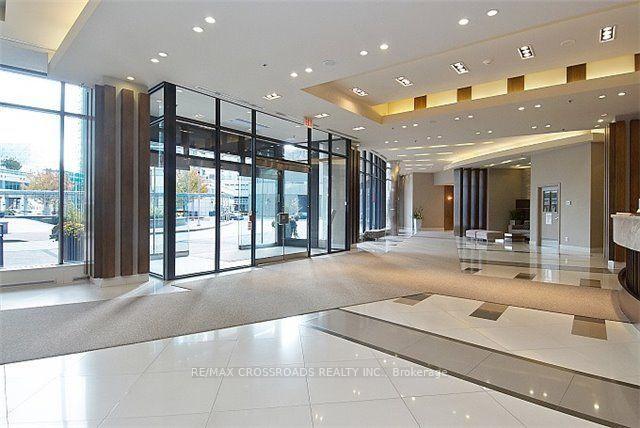 Property Photo: 18 Harbour Street 2209 ON M5J 2Z6