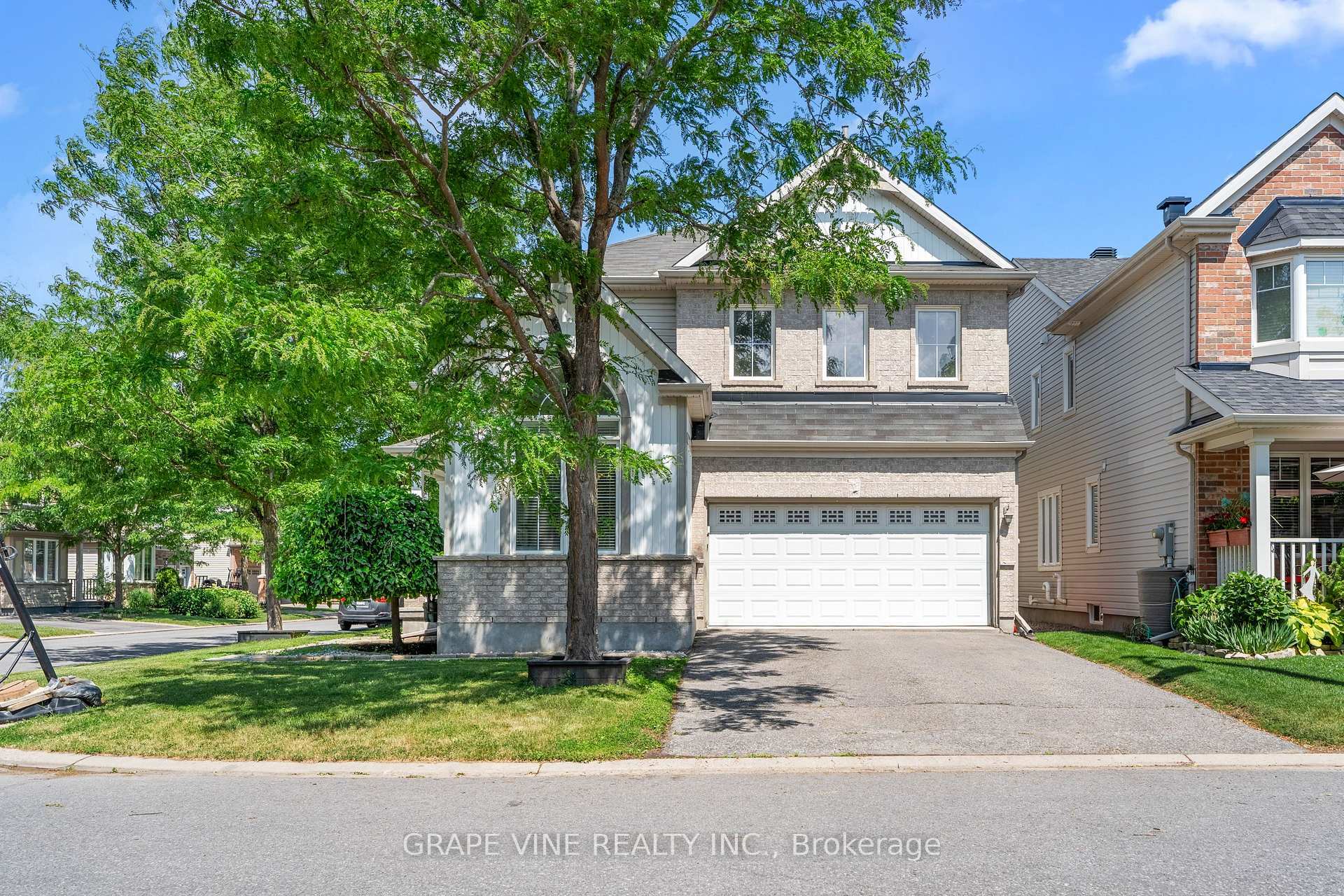 Property Photo: 2634 Fallingwater Circle ON K2J 0R7
