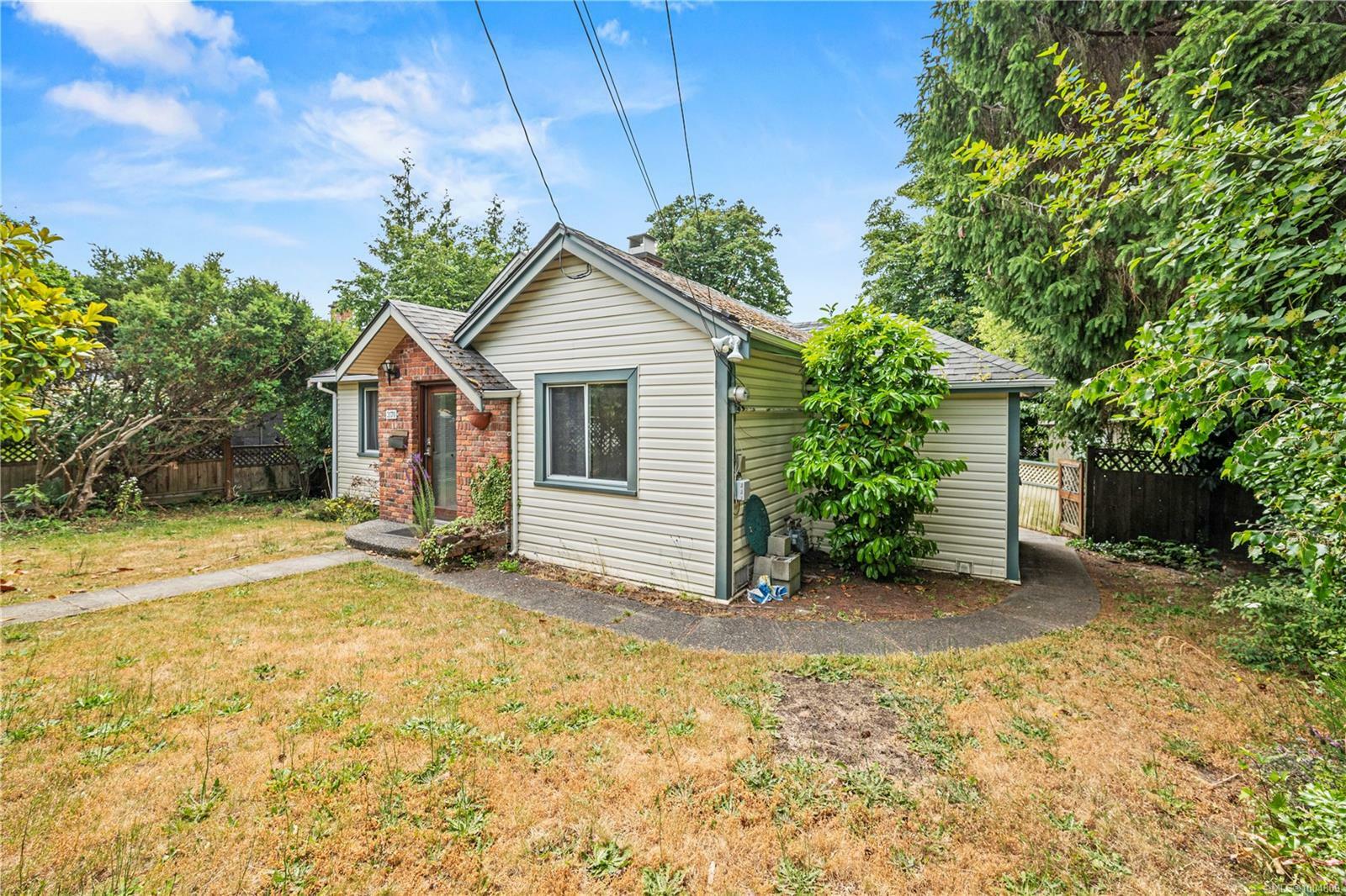 Property Photo: 3170 Frechette St BC V8P 4N5