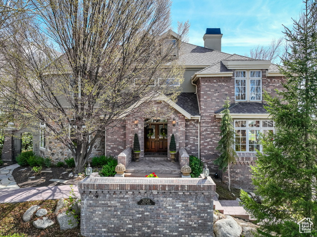 Property Photo: 2058 E Oak Manor Dr UT 84092