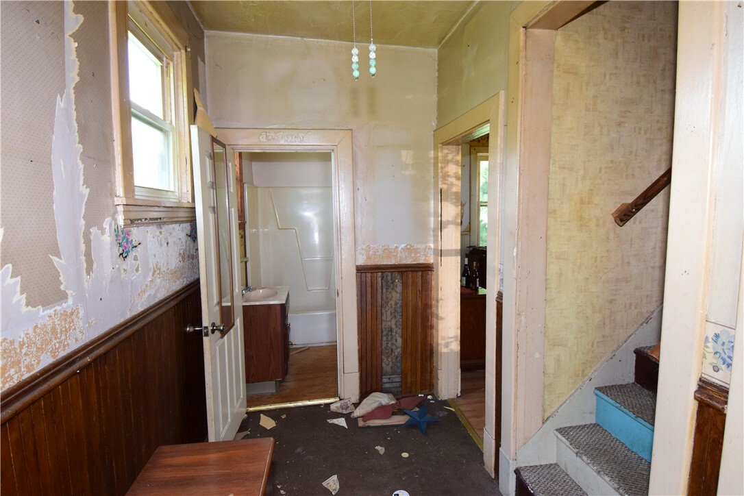 Property Photo: 624 Oregon Ave PA 15074