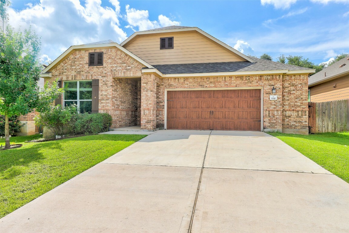 Property Photo: 1110 Verna Brooks Way TX 78640