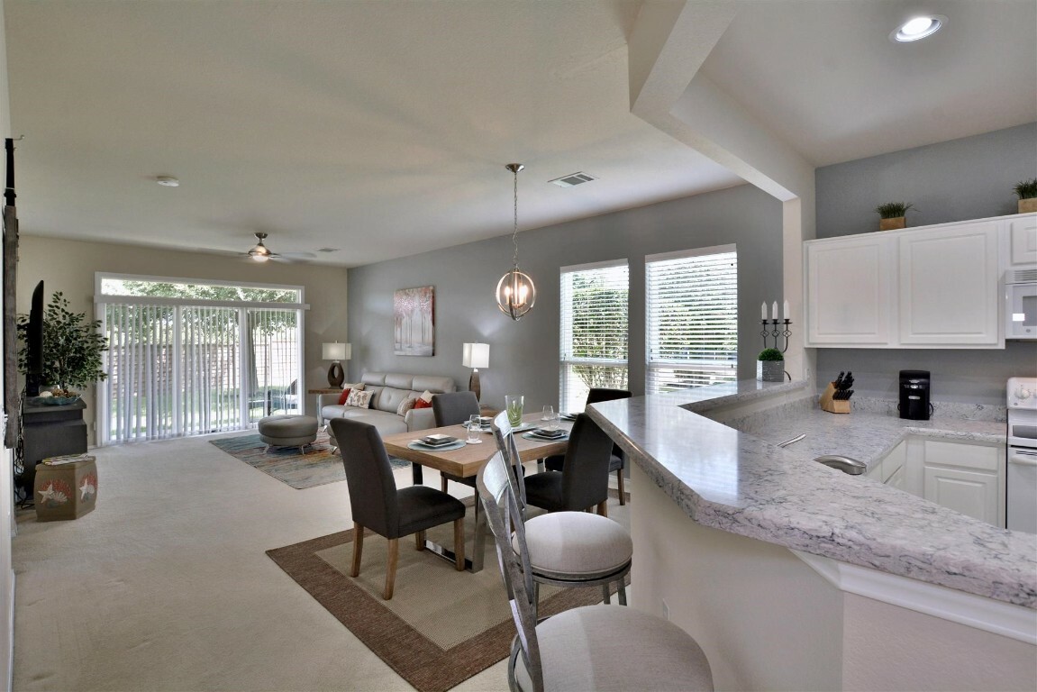 Property Photo: 247 Bonham Loop TX 78633