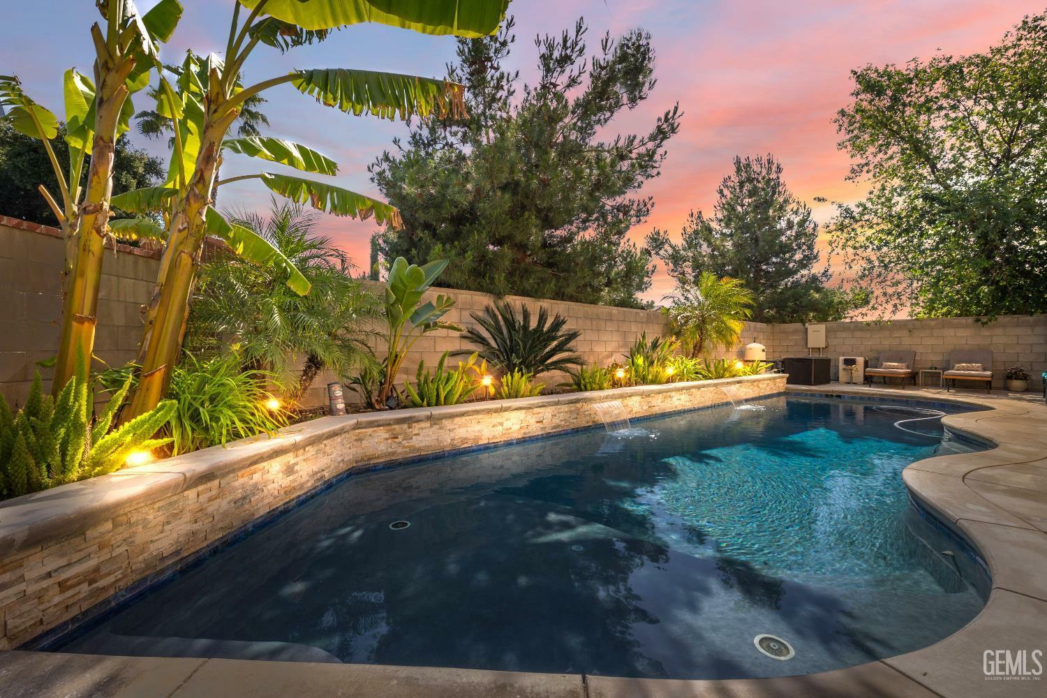 12200 White Rapids Way  Bakersfield CA 93311 photo