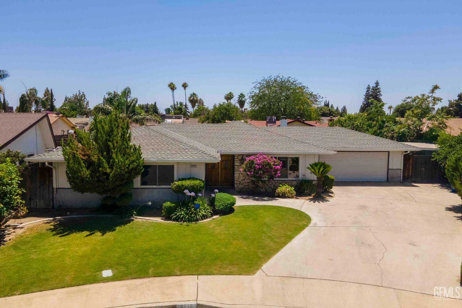 4713 Perris Way  Bakersfield CA 93309 photo