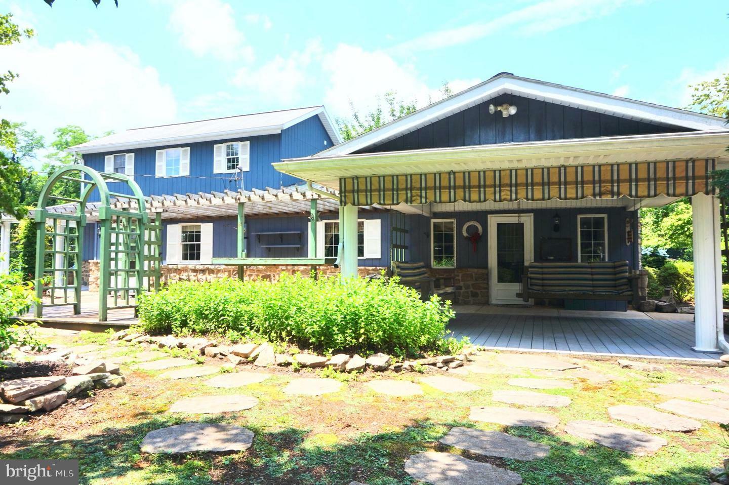 Property Photo: 1553 N River Road PA 17032