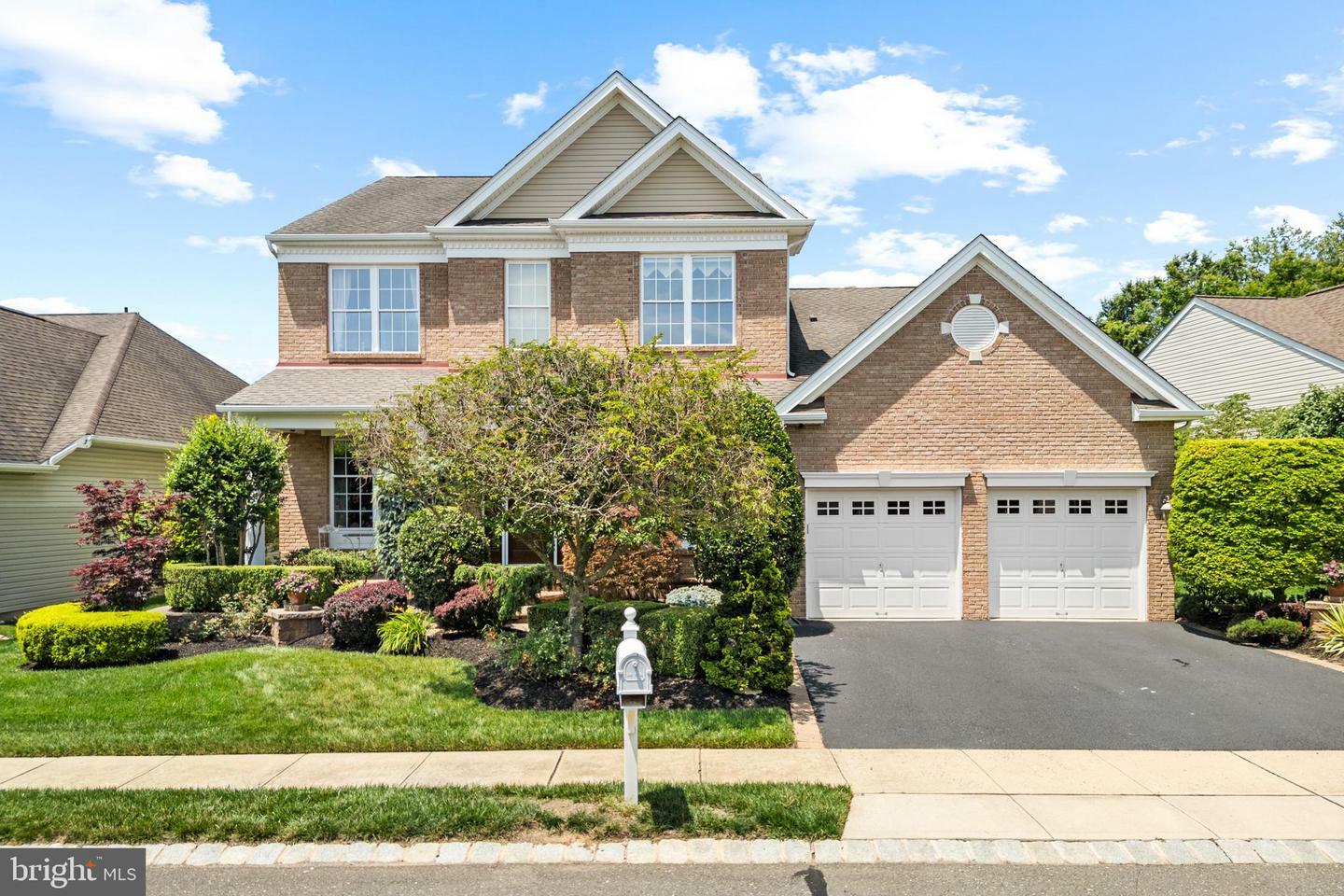 8 Tamarack Road  Monroe Twp NJ 08831 photo