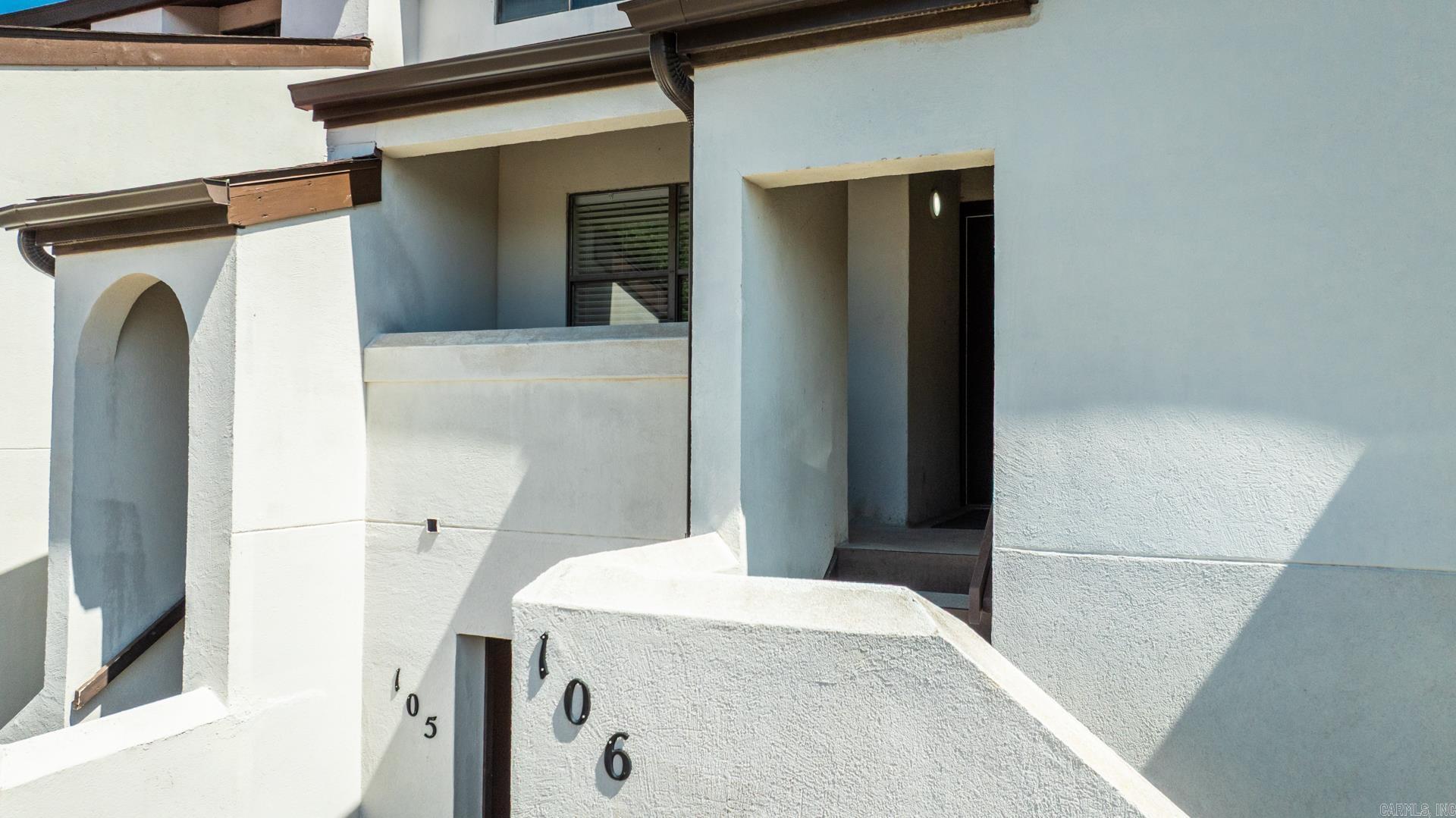 Property Photo: 301 Kings Row Drive AR 72207