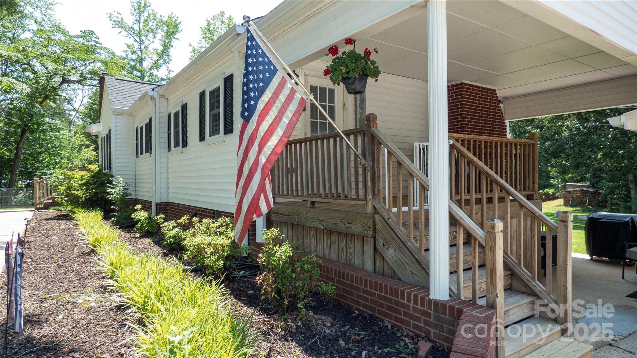 Property Photo: 1327 Mount Ulla Highway NC 28115