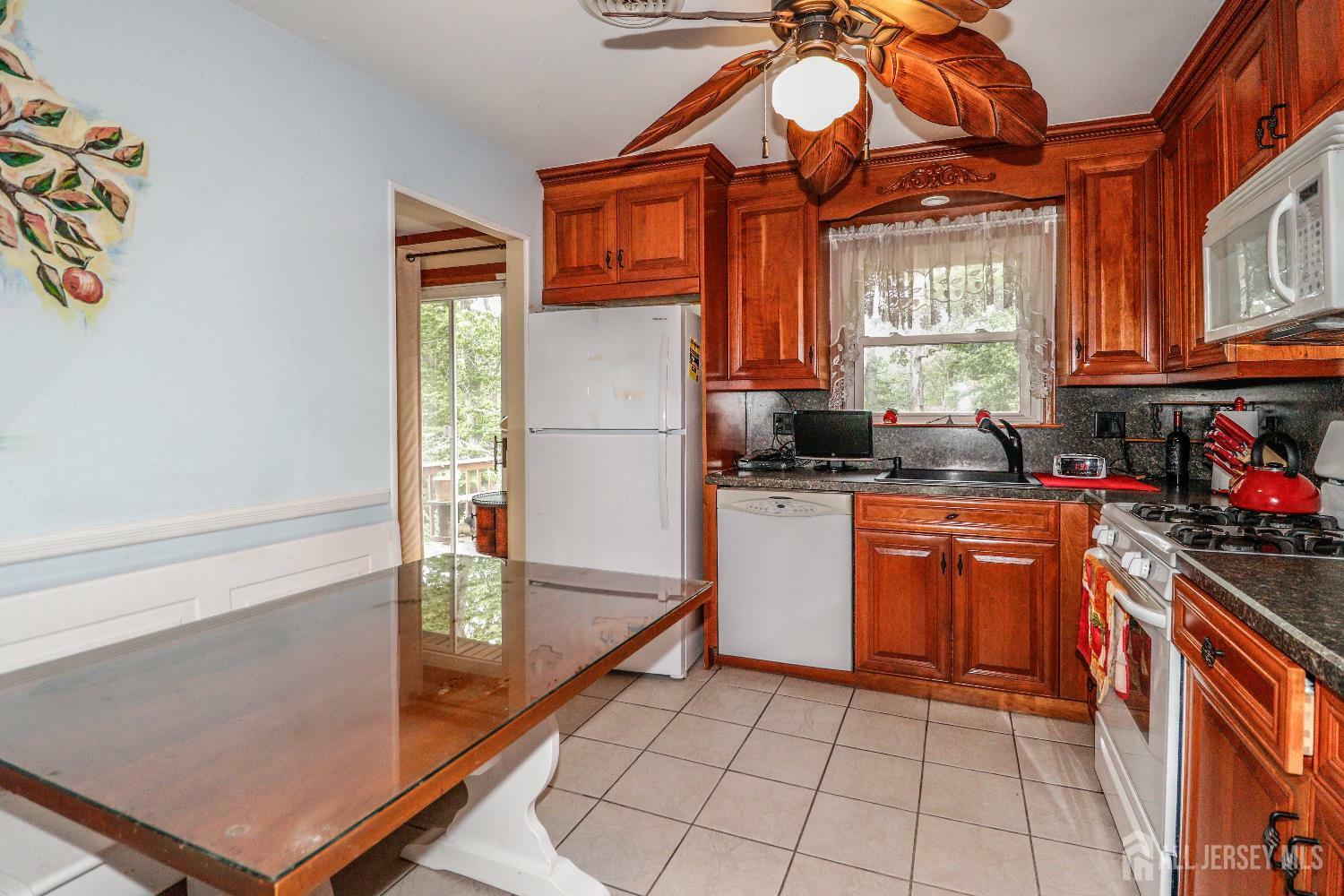 Property Photo:  104 Elizabeth Avenue  NJ 08830 