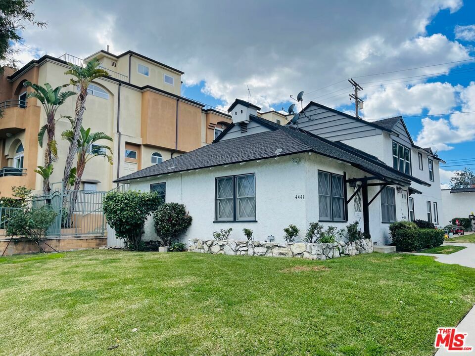 Property Photo: 4441 Tujunga Ave CA 91602