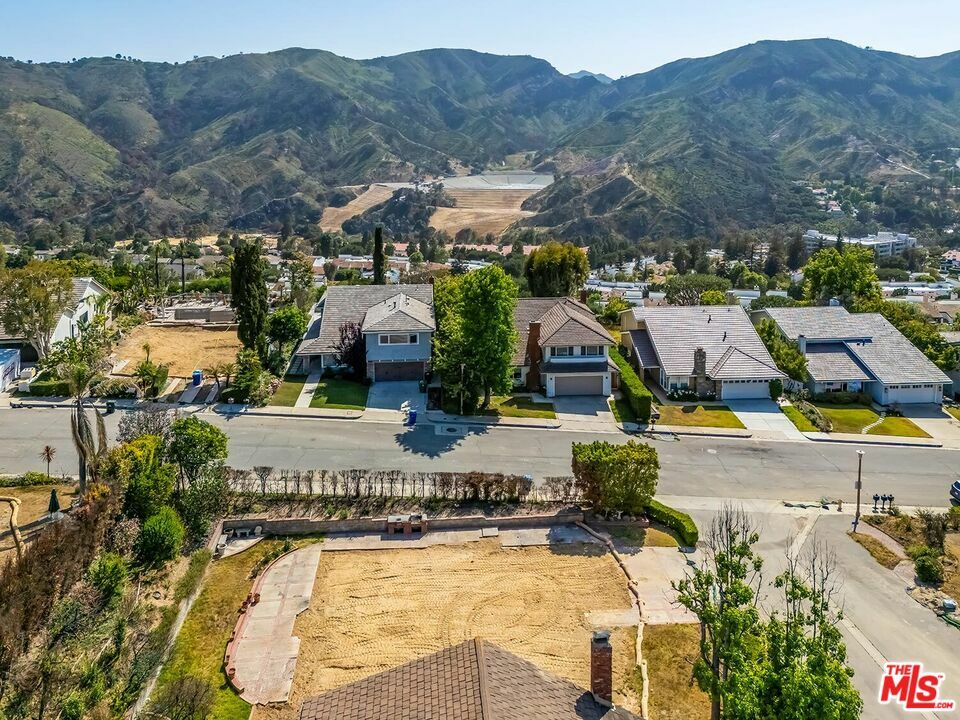 Property Photo: 17177 Avenida De La Herradura CA 90272