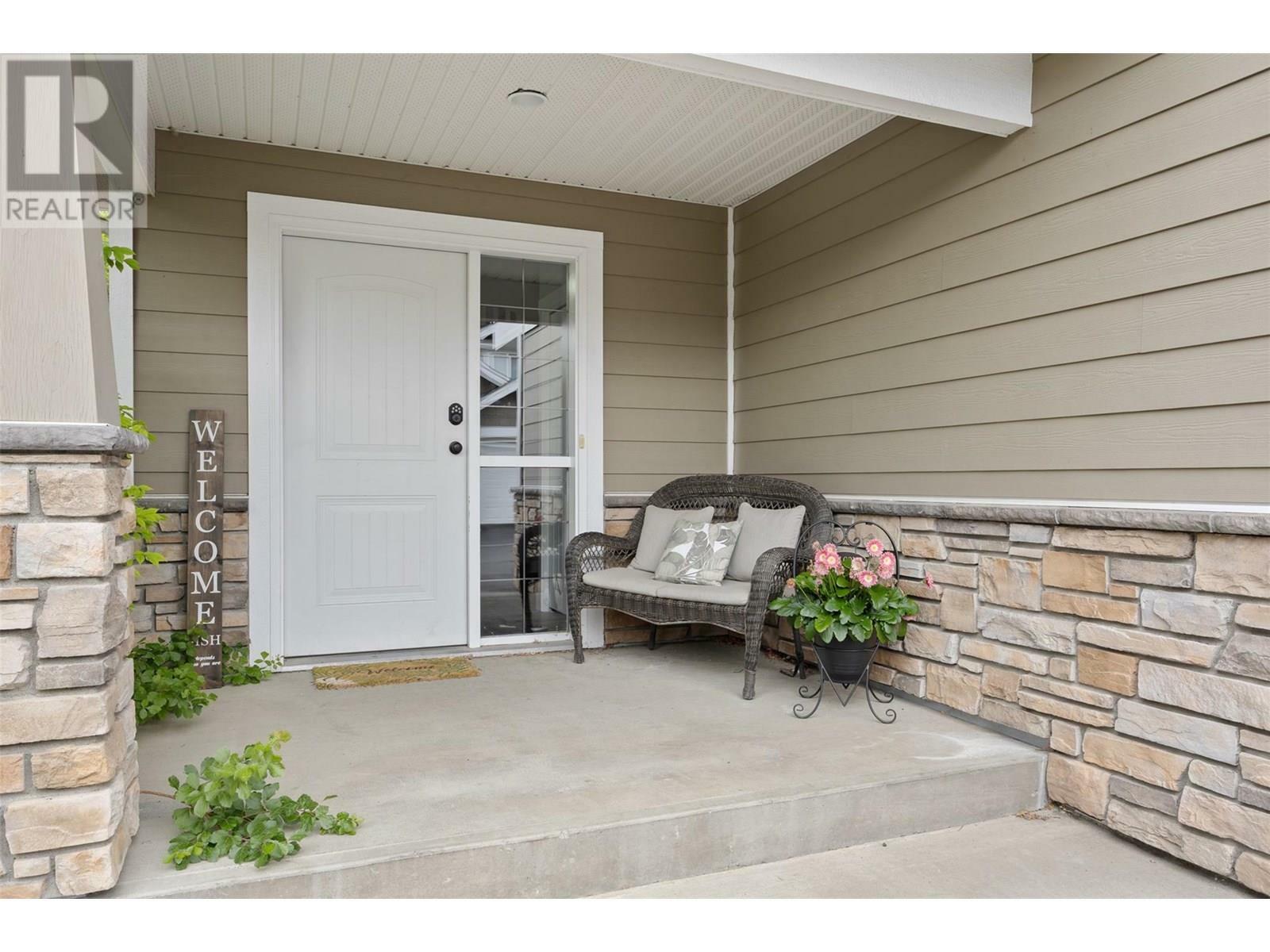 Property Photo:  1885 Grasslands Boulevard 16  BC V2B 0B8 