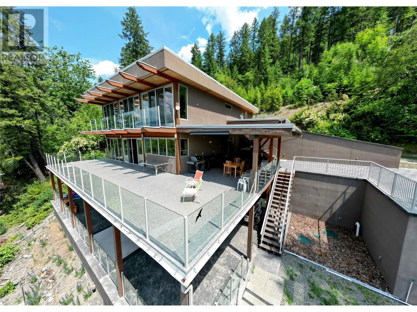Property Photo:  2411 Sunset Drive  BC V0H 1E2 