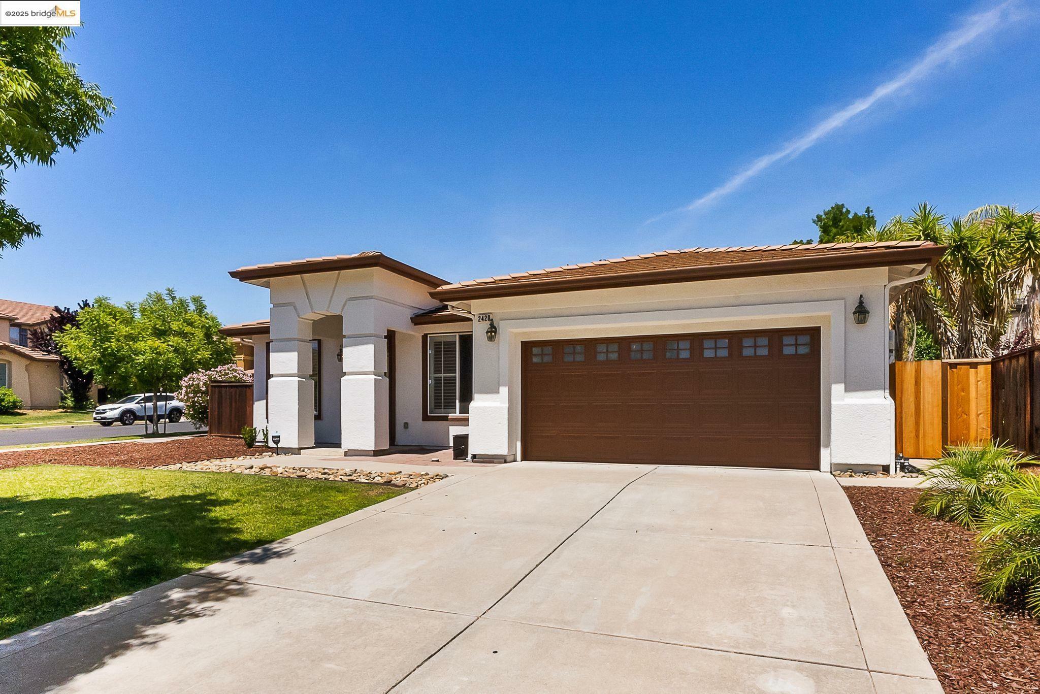Property Photo: 2420 Grey Hawke Ct CA 94513