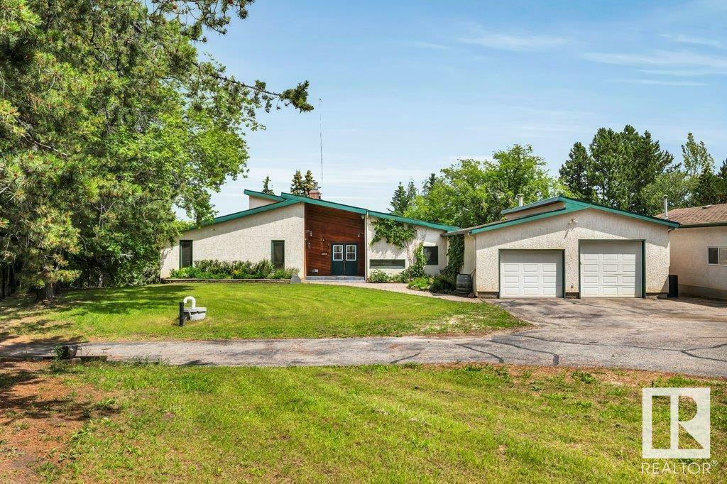 Property Photo: 18 51209 Rge Rd 255 AB T7Y 1A8