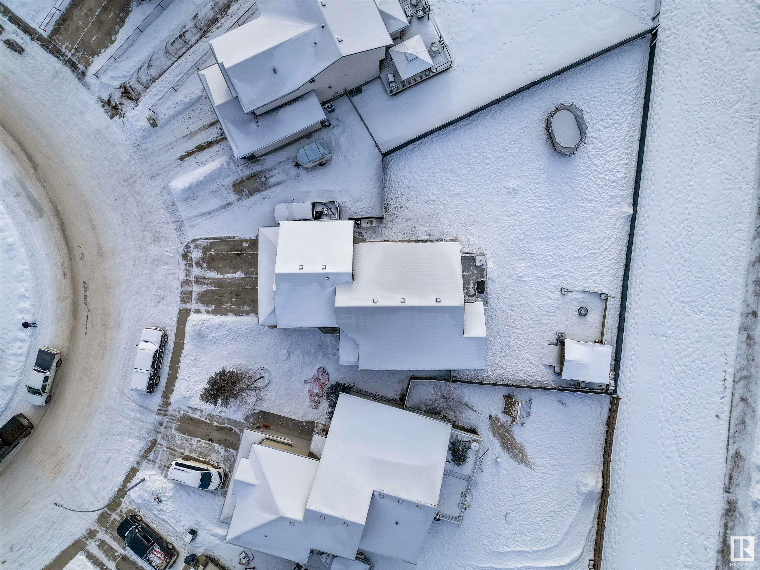 Property Photo: 4042 47 Avenue AB T7A 0A2