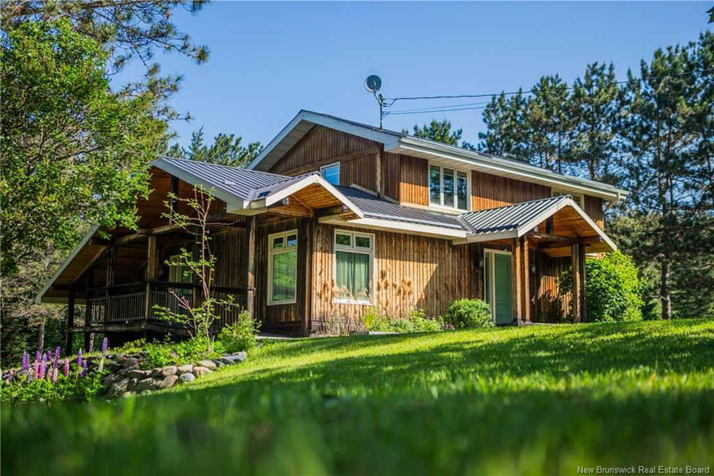 Property Photo: 724 Du Pouvoir NB E7B 2M4