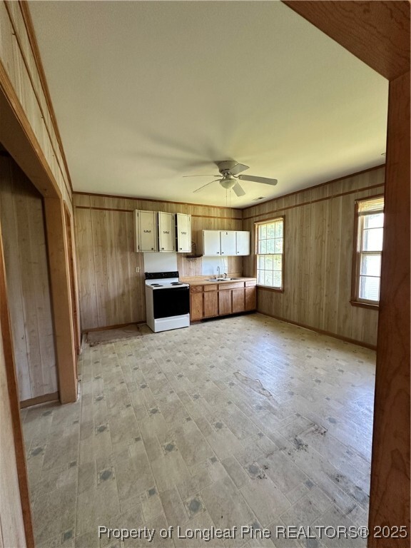 Property Photo: 410 W K Street NC 28339