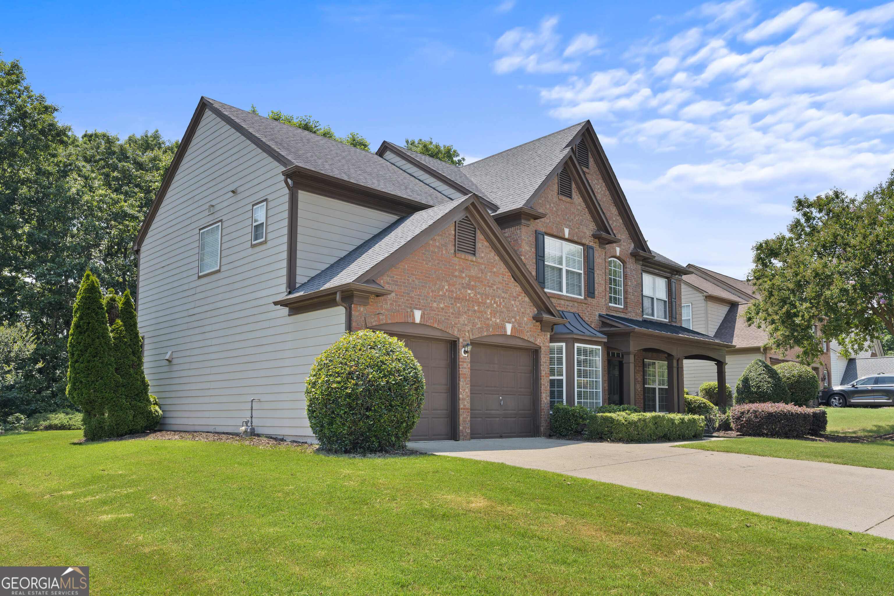 Property Photo: 5376 Amberden Hall Drive GA 30024