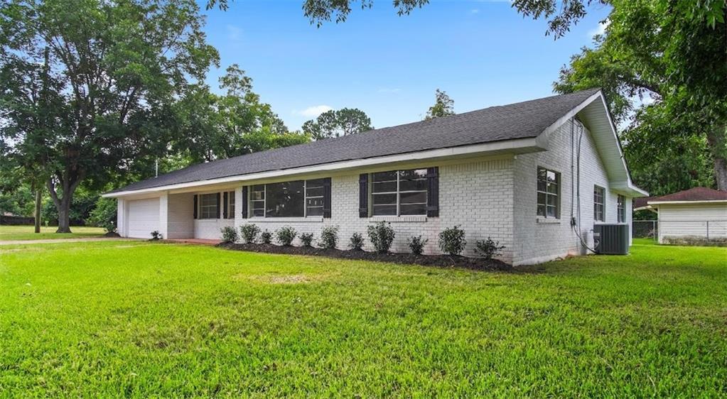 Property Photo: 4003 Leon Drive LA 71301