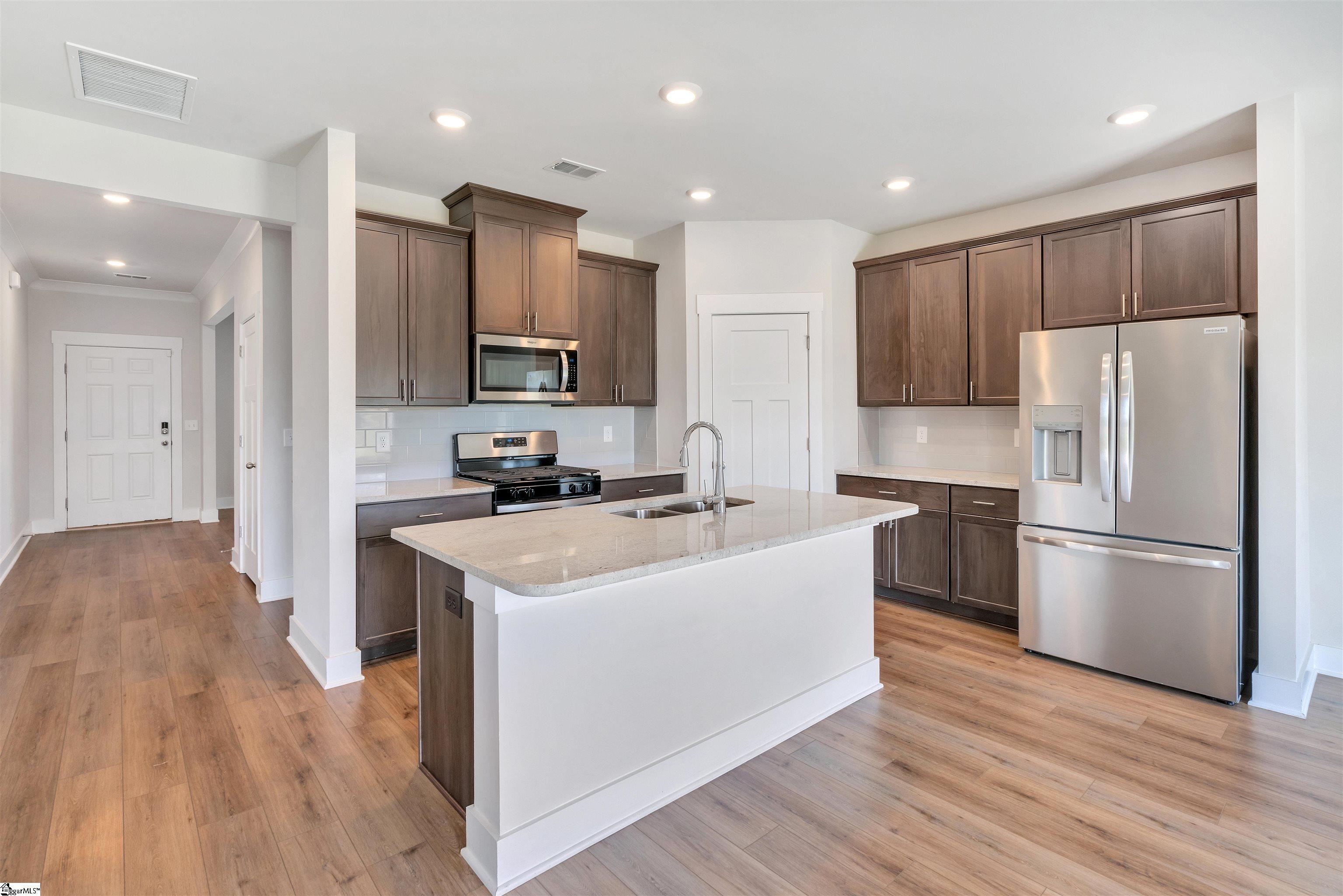 Property Photo:  6 Shorncliffe Road  SC 29680 