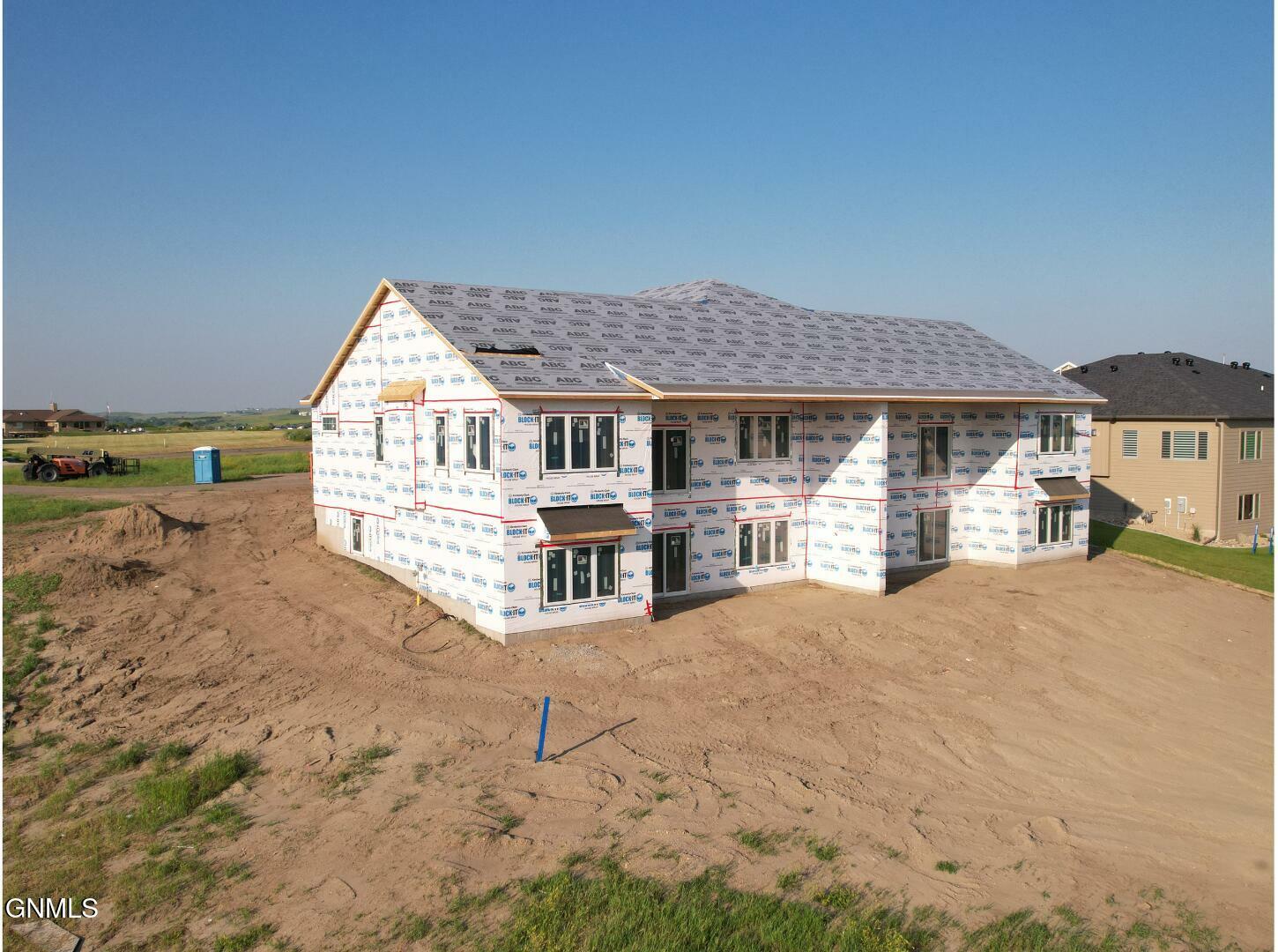 Property Photo:  3701 Ridge Way  ND 58503 