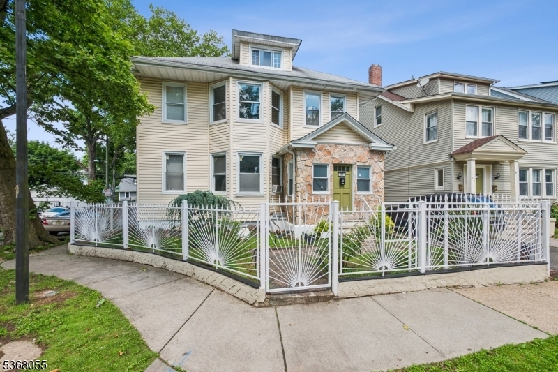 Property Photo: 35 Sunnyside Ter NJ 07018