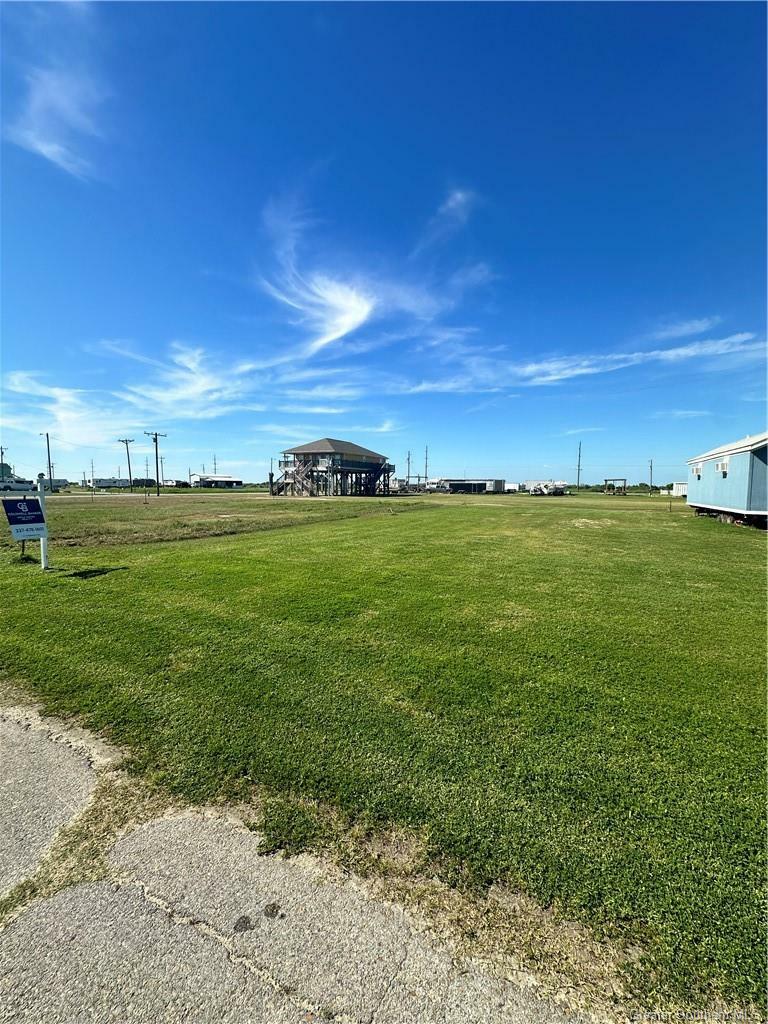 Property Photo:  2026 Teal Street  LA 70631 